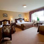 Finnstown Castle 4*