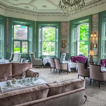 Finnstown Castle לוקאן