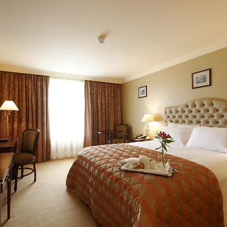 מלון Finnstown Castle לוקאן