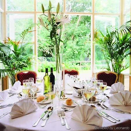 מלון Finnstown Castle