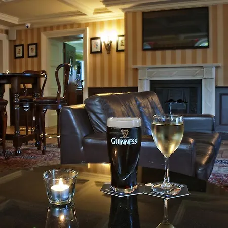 Finnstown Castle Szálloda 4*