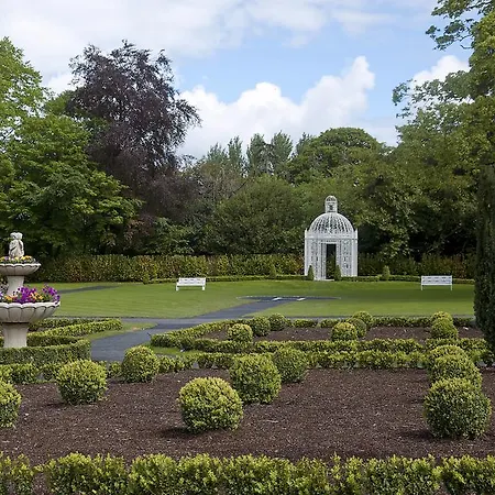Finnstown Castle 4*