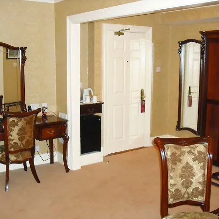 Finnstown Castle לוקאן