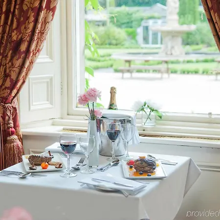 Finnstown Castle 4*