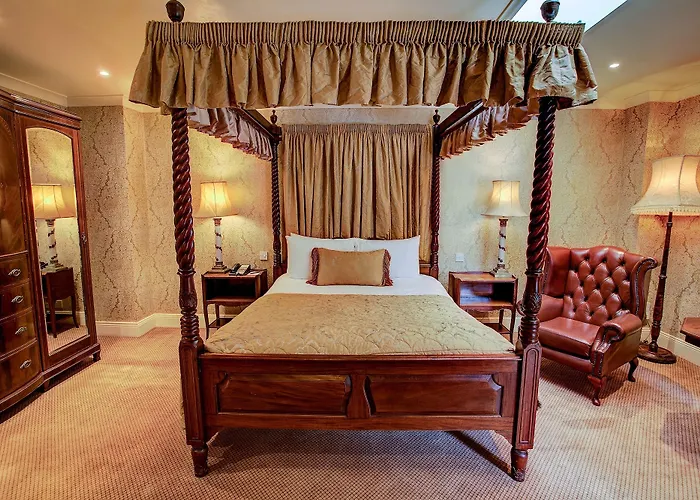 Finnstown Castle Отель Лукан