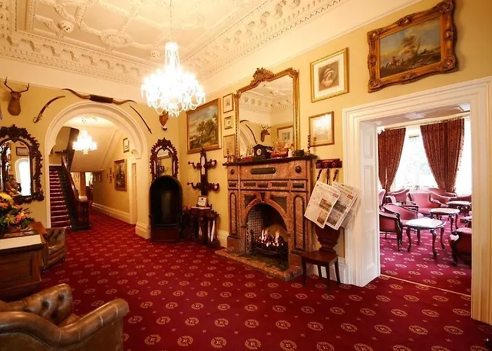 Finnstown Castle 4* Лукан