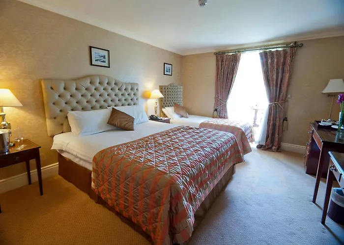 호텔 Finnstown Castle 4*