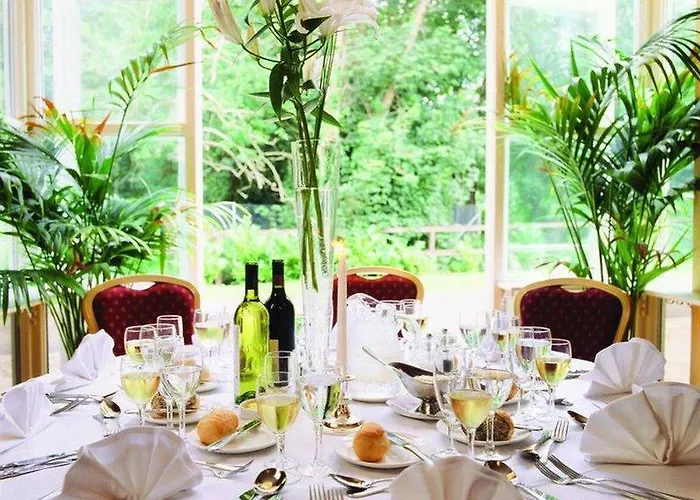 Hotel Finnstown Castle