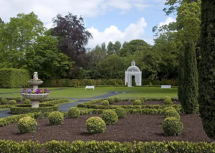 Finnstown Castle 4*