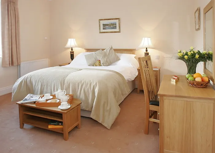 Отель Finnstown Castle