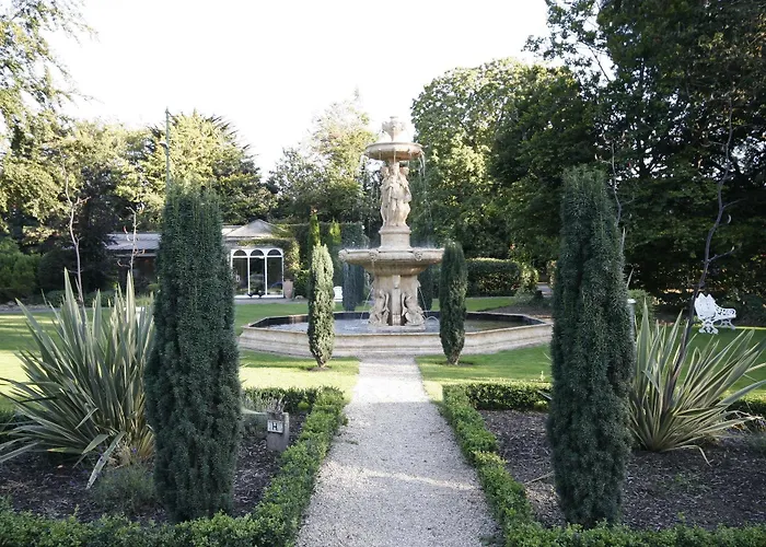 Finnstown Castle 4* Лукан