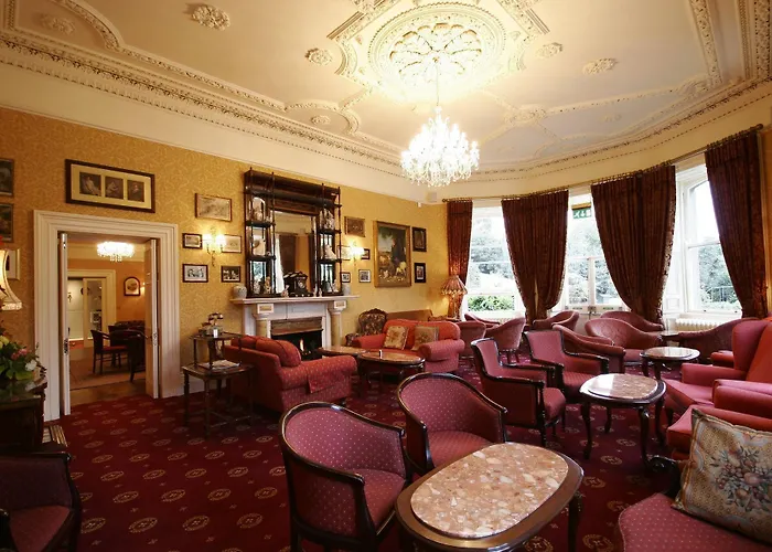 Finnstown Castle 4* Лукан