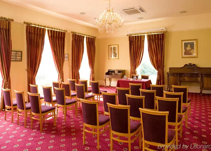 Finnstown Castle 4*
